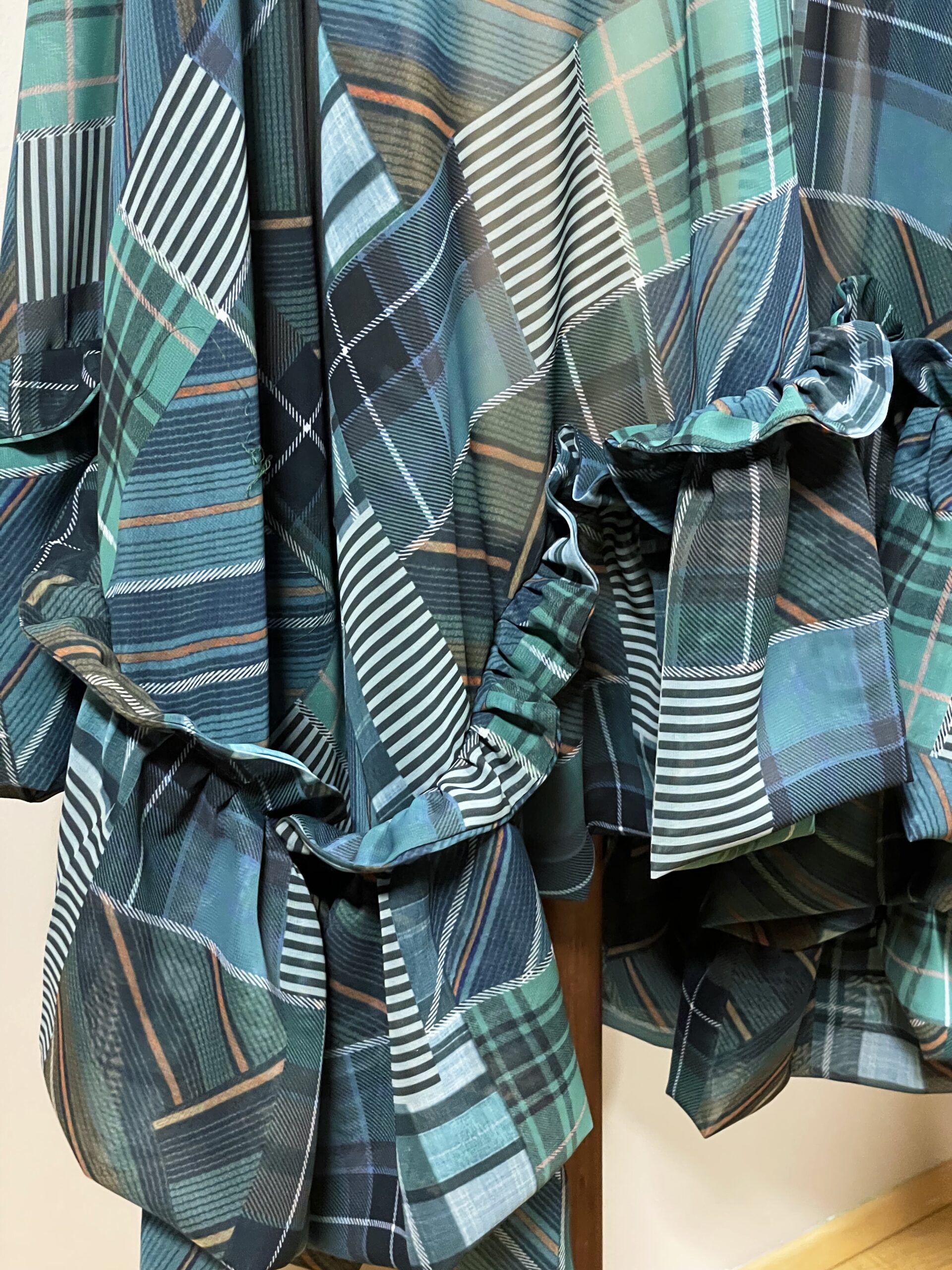 CA9545F4-0877-4207-B953-A0FC02FA6E78